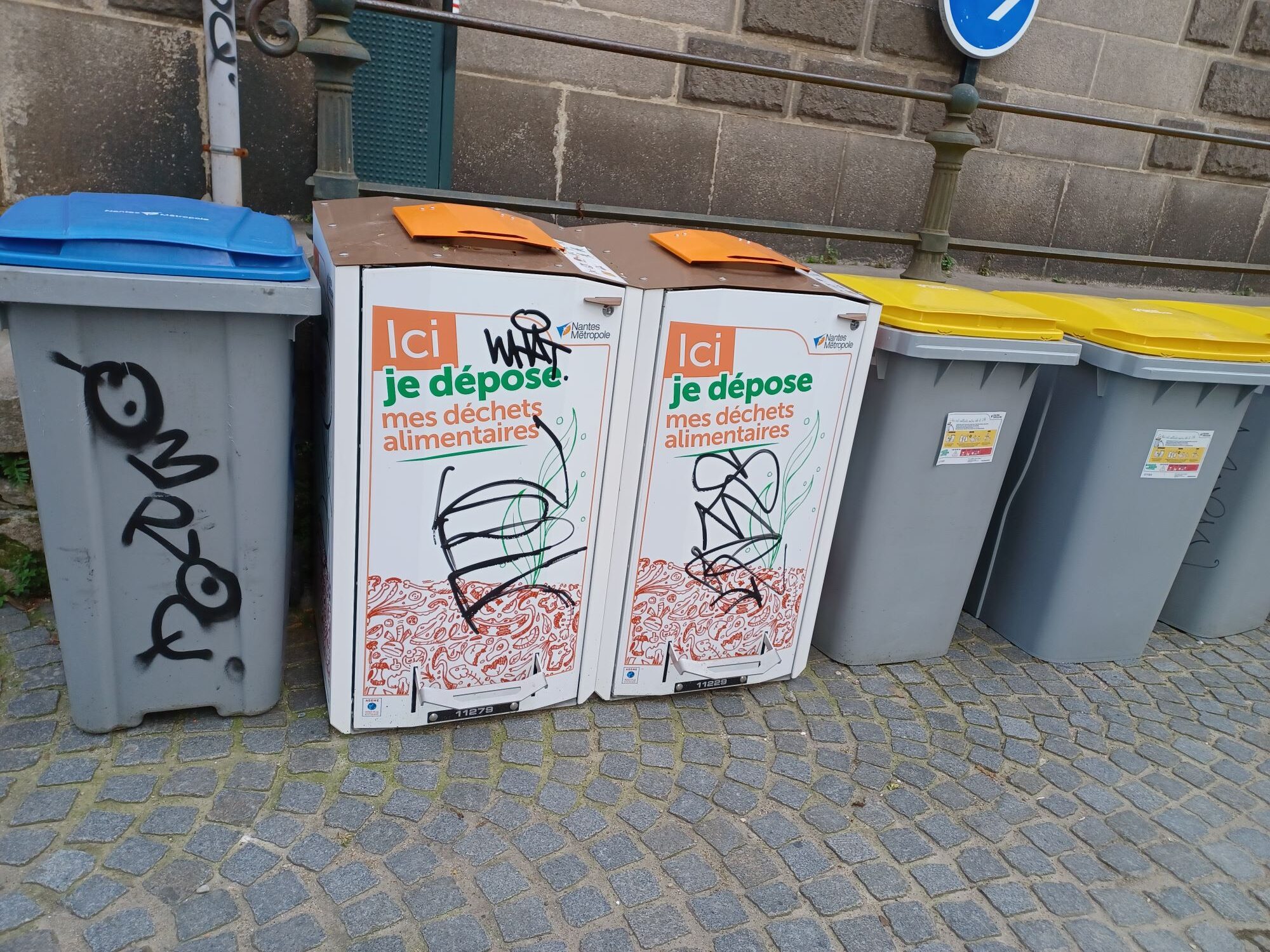 20240307_094455 poubelle